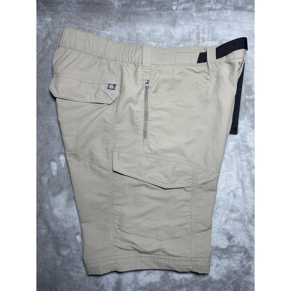 The North Face Cargo Shorts Men's Size Medium Beige Tan Hiking with Belt